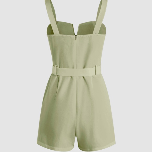 Solid V-Wire Playsuit With Belt - Picture 2 of 4